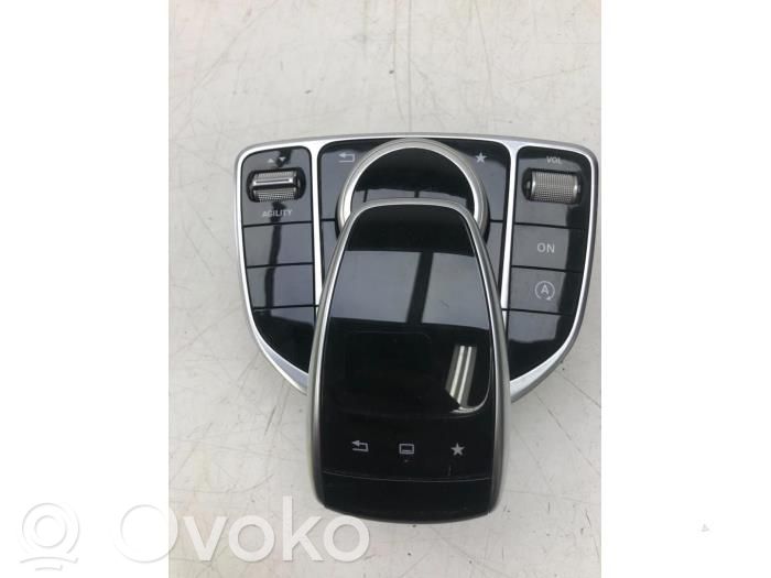 Mercedes-Benz C W205 Unidad central de control multimedia 
