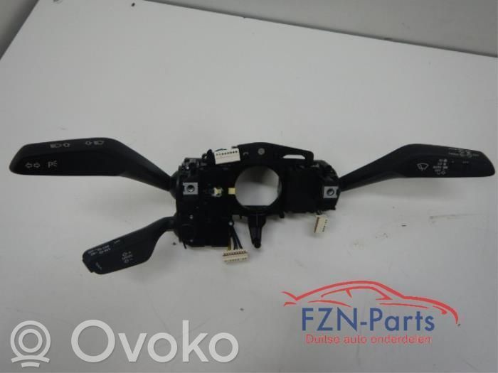 Audi A1 Commodo, commande essuie-glace/phare 