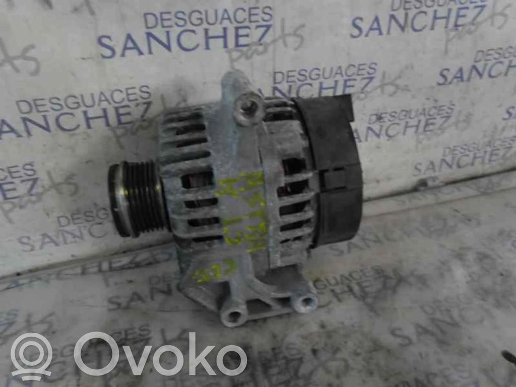 Opel Astra H Alternador 