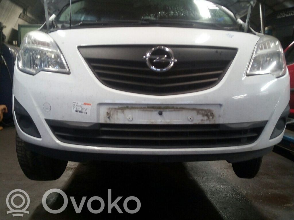 Opel Meriva B Parachoques delantero 