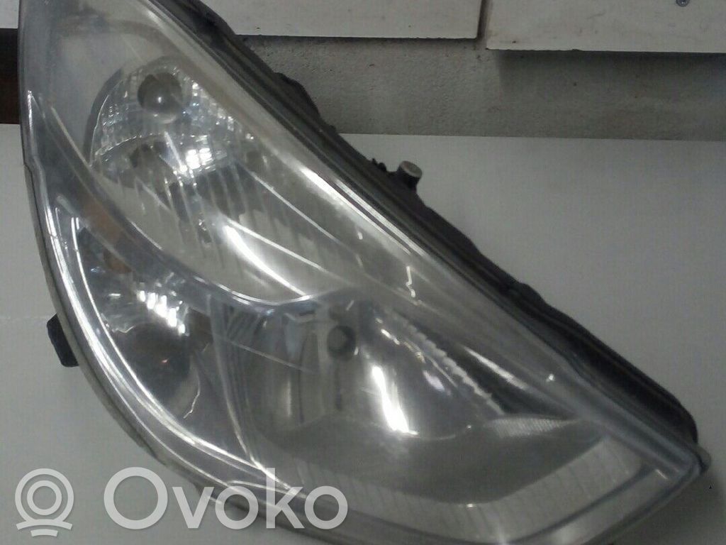 Dacia Lodgy Lampa przednia 