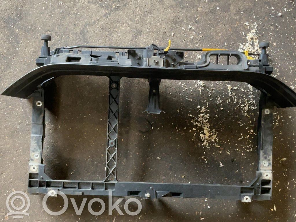 Ford B-MAX Панель радиаторов 