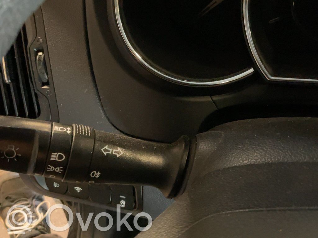 KIA Rio Multifunctional control switch/knob 