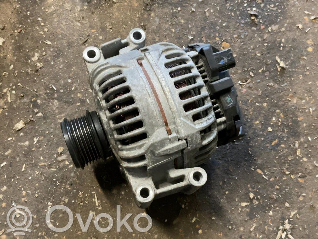 Audi A4 S4 B8 8K Generatorius 