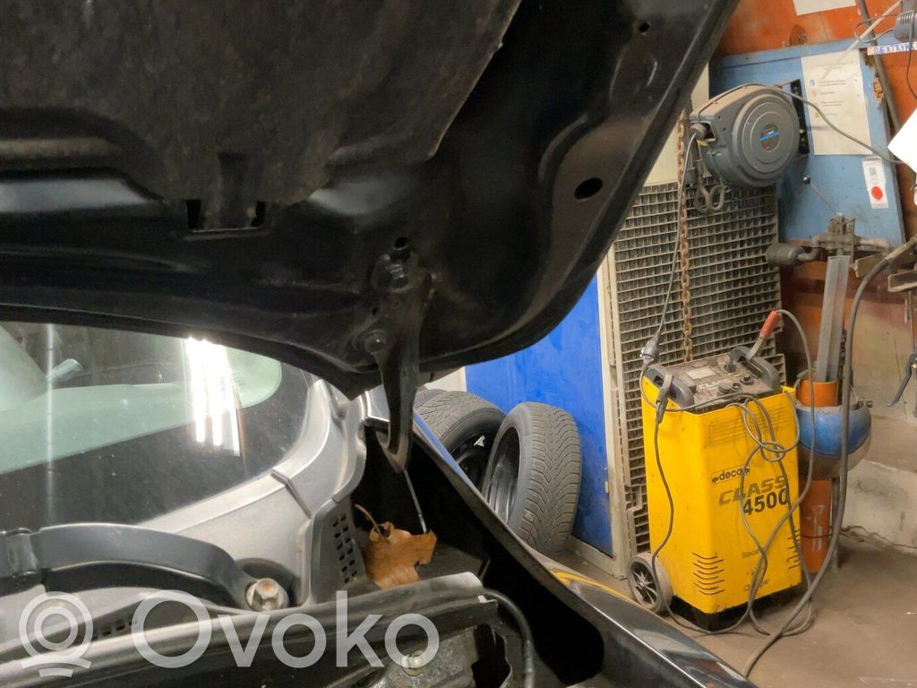 Mazda 2 Engine bonnet/hood hinges 