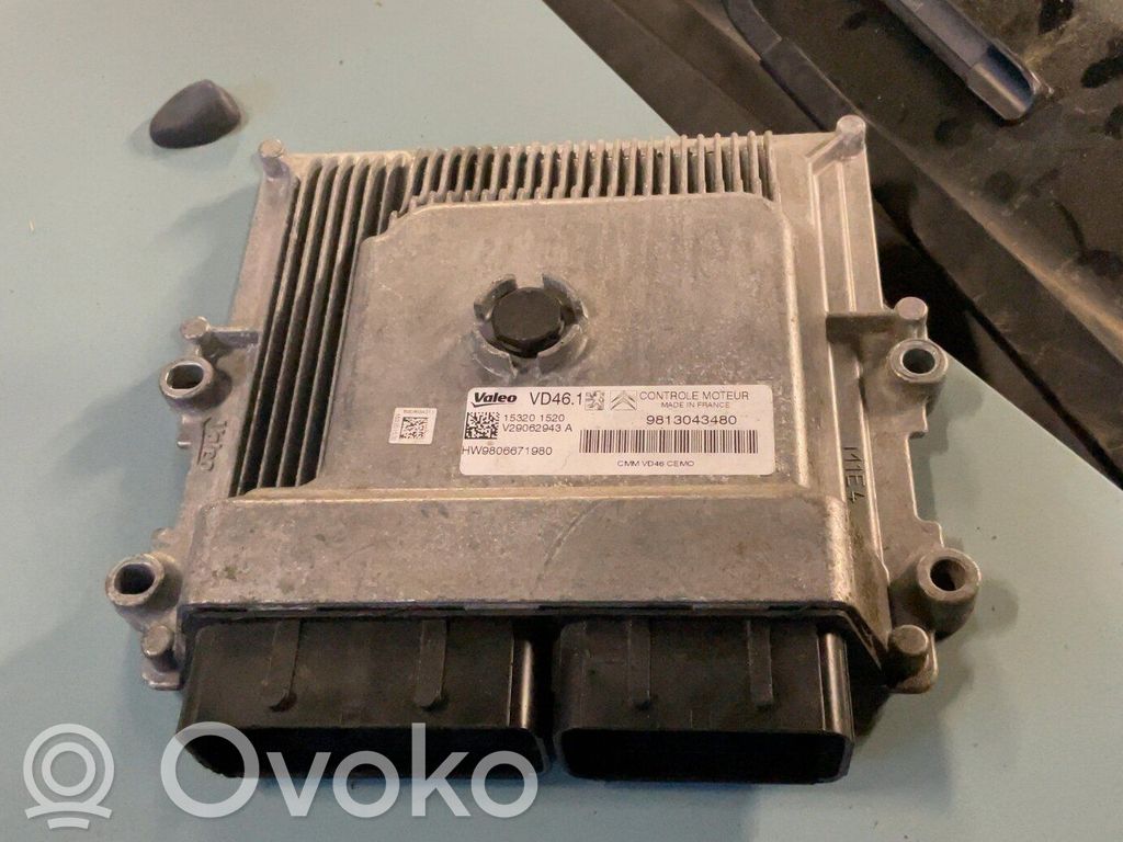 Citroen C3 Picasso Engine control unit/module 