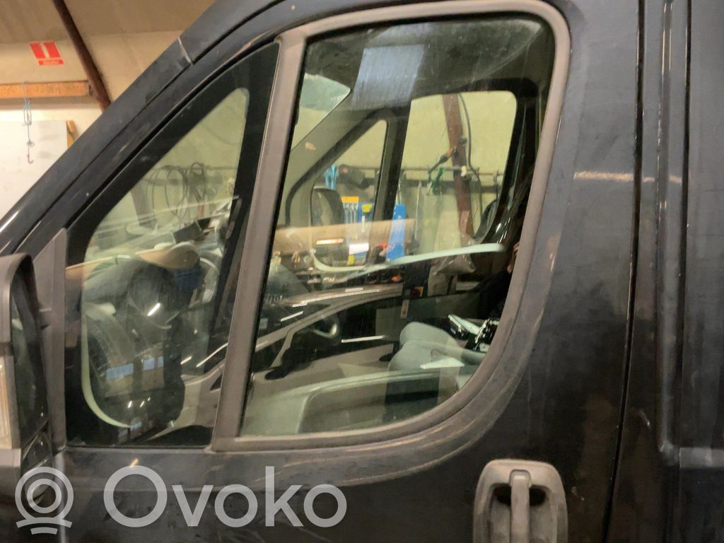 Citroen Jumper Szyba drzwi przednich 