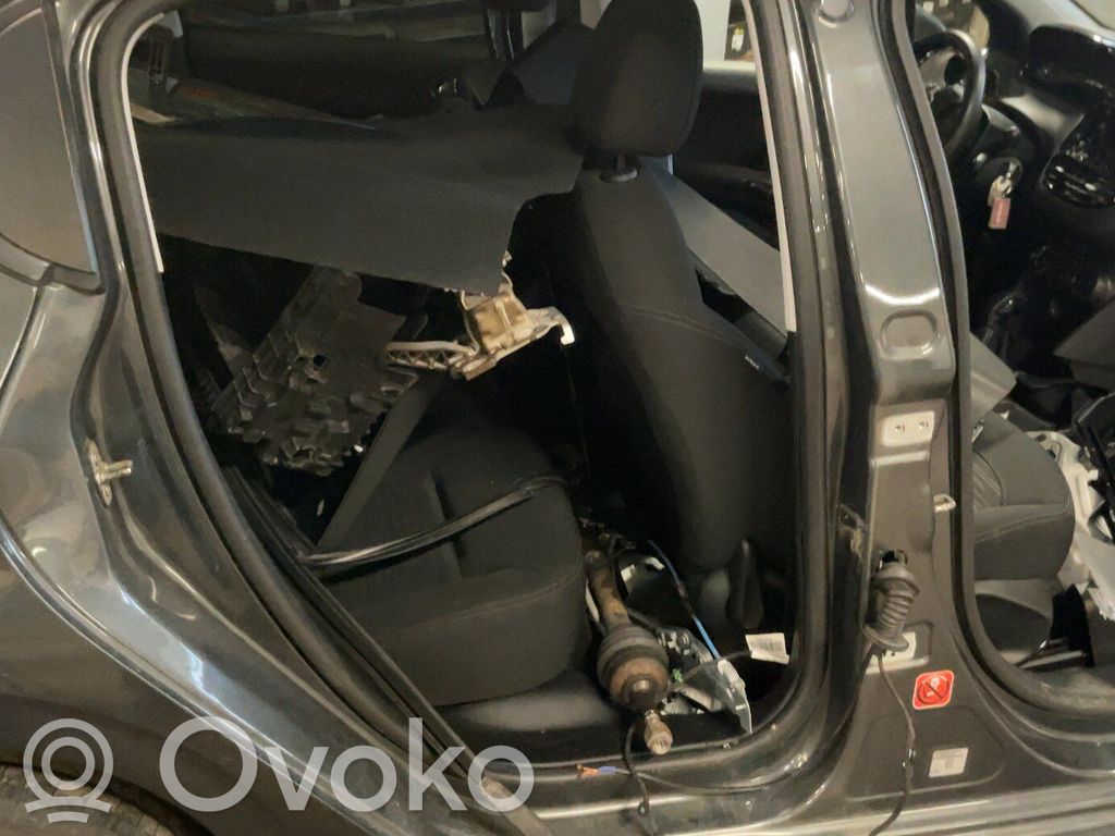 Peugeot 208 I Szyba drzwi przednich 