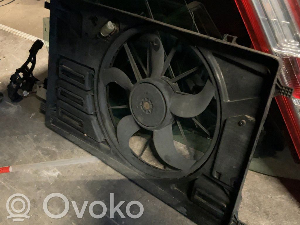 Ford Transit Custom Elektrinis radiatorių ventiliatorius 