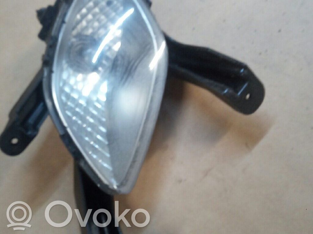 KIA Picanto Miglas lukturis priekšā 