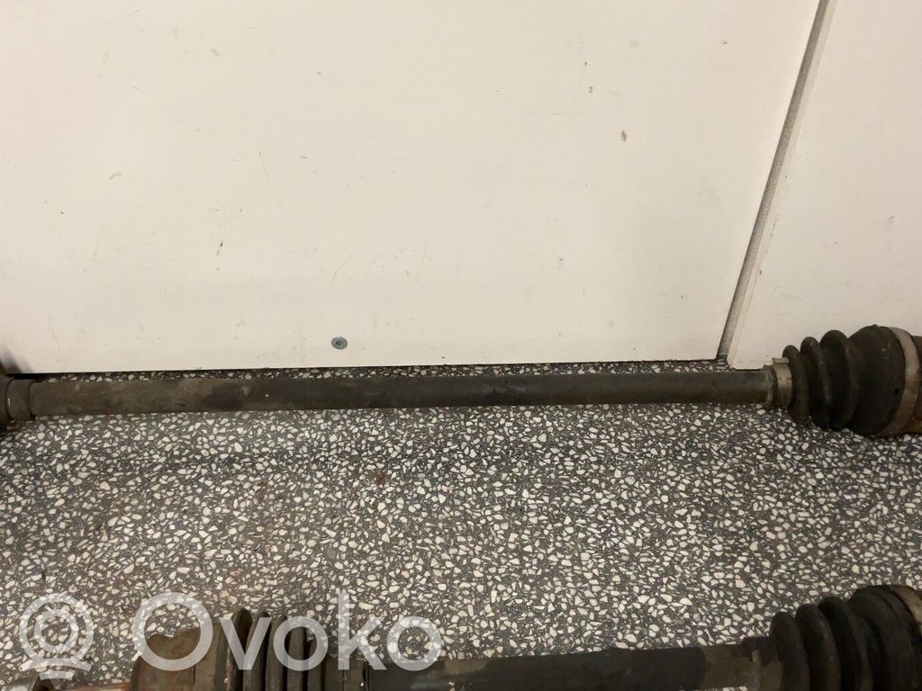 Opel Corsa D Półoś przednia 
