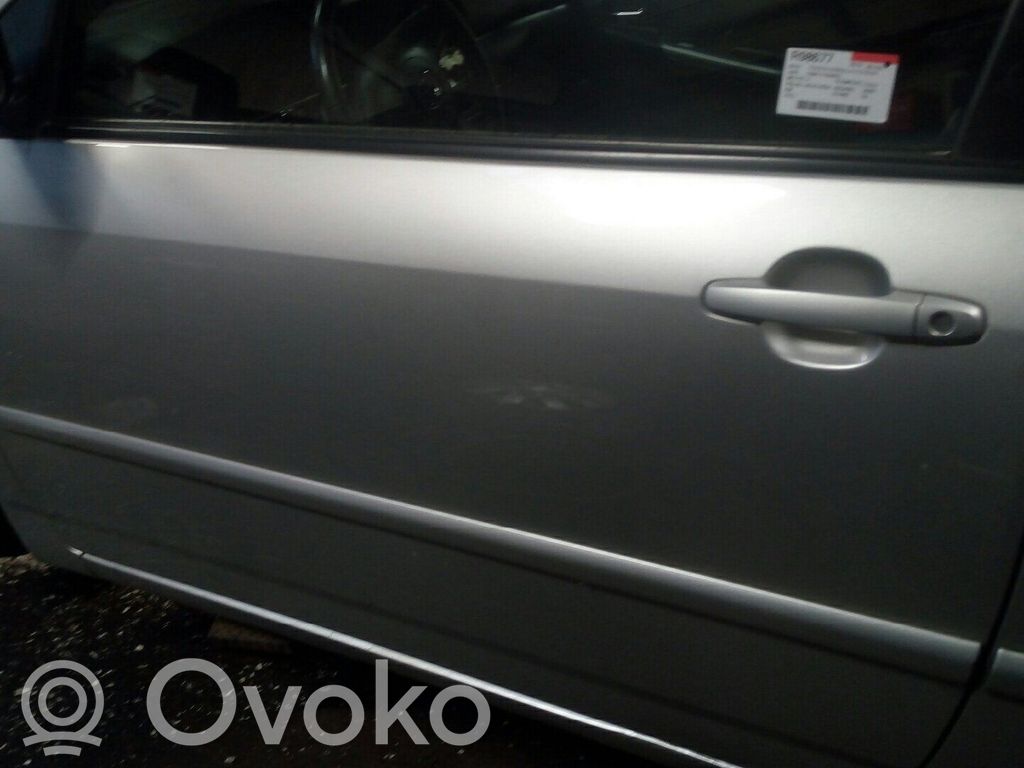 Toyota Corolla E120 E130 Durvis 