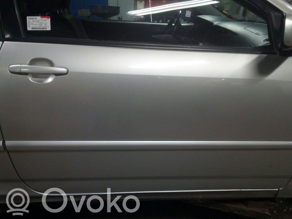 Toyota Corolla E120 E130 Priekinės durys (dvidurio) 
