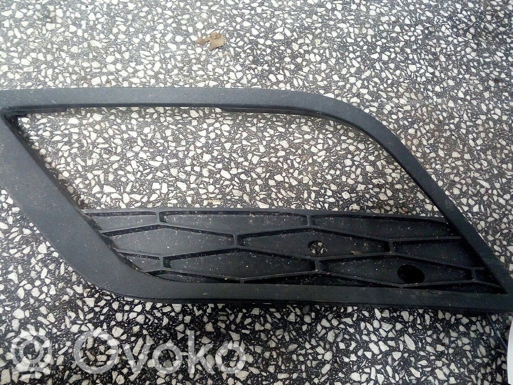 Seat Leon (5F) Grilă radiator față 