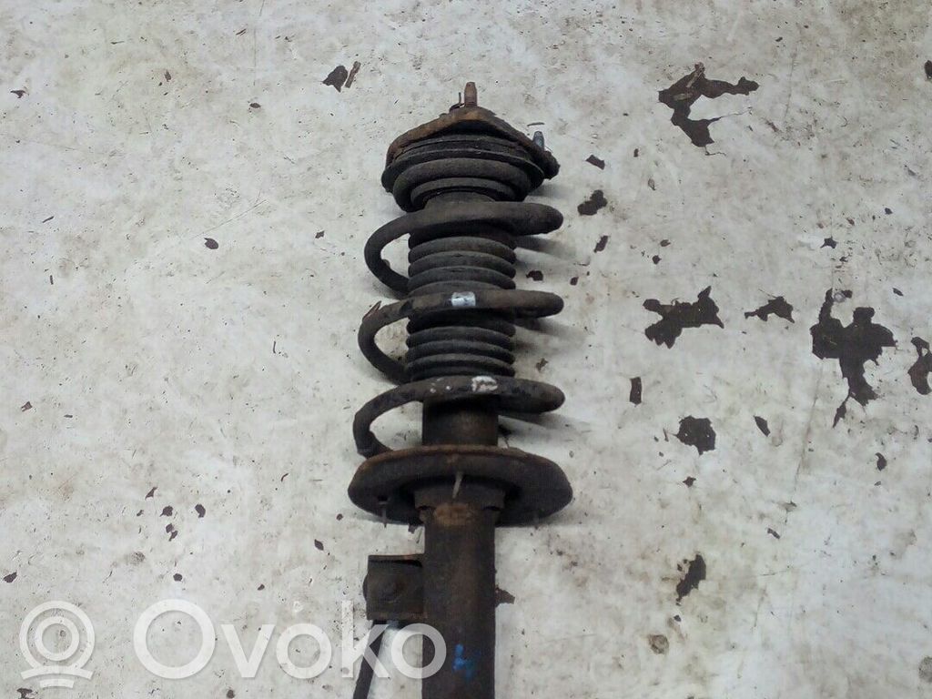 KIA Ceed Front shock absorber with coil spring 