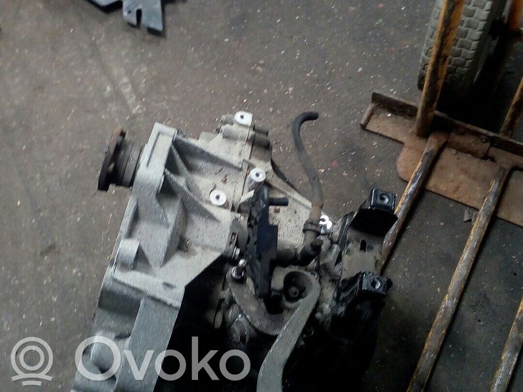 Volkswagen Polo V 6R Manual 5 speed gearbox 