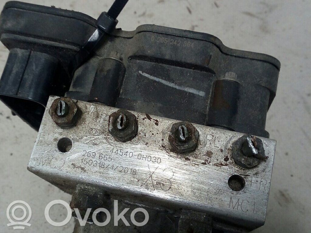 Toyota Aygo AB40 Bomba de ABS 