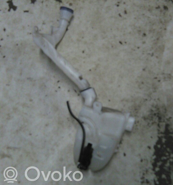 Peugeot 208 I Windshield washer fluid reservoir/tank 