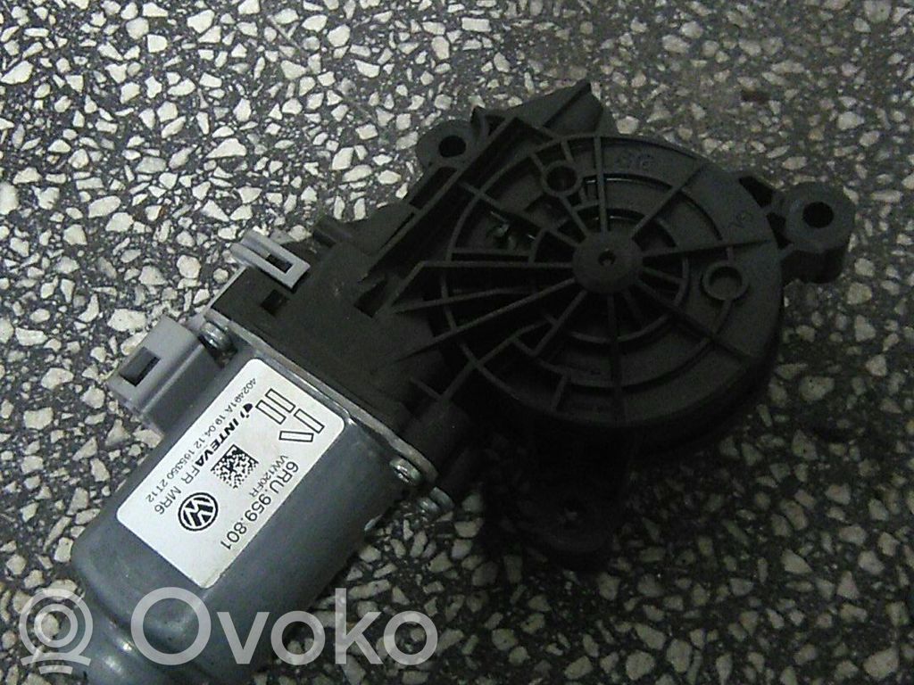 Volkswagen Up Motor del regulador de la ventanilla de la puerta delantera 