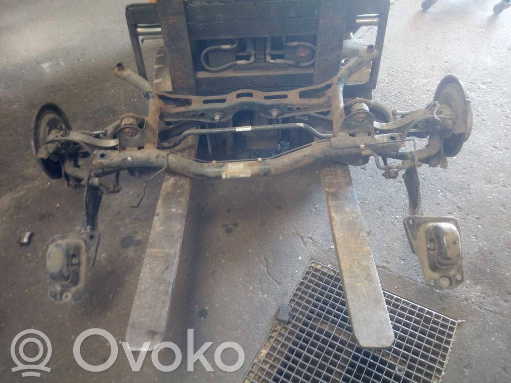 Volkswagen Golf V Eje trasero 
