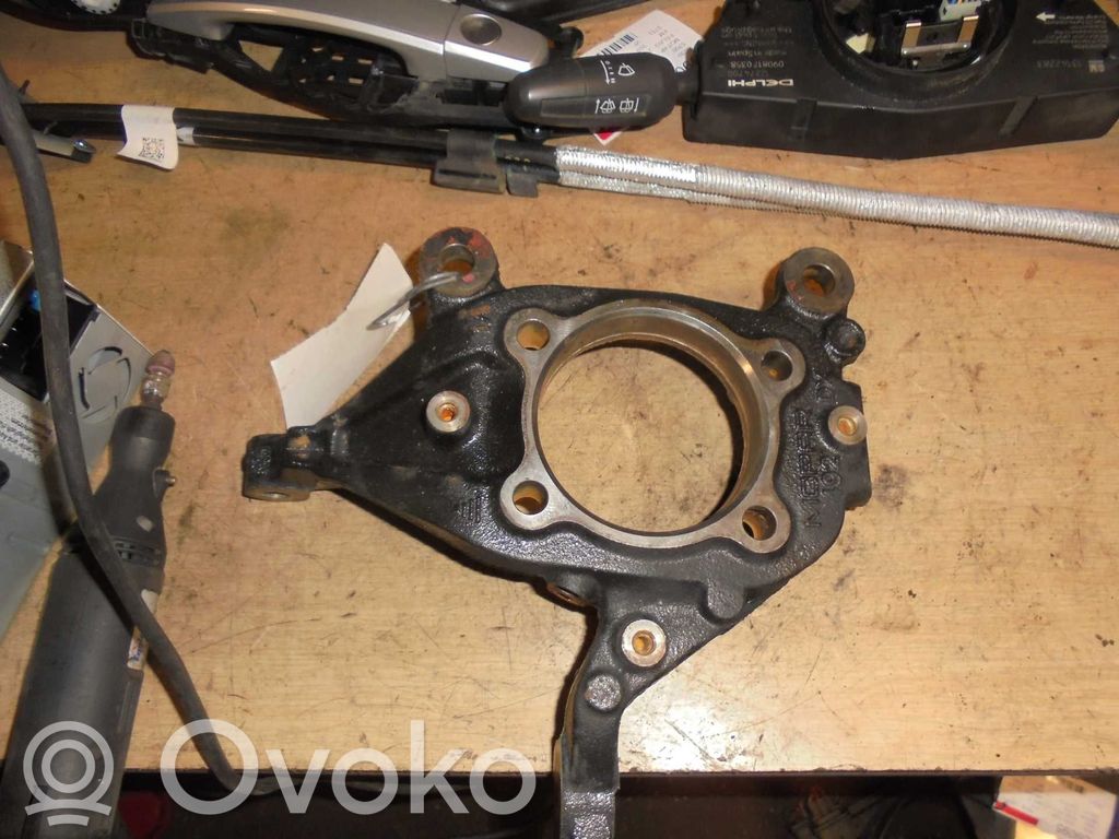 Fiat 500X Zwrotnica koła przedniego 