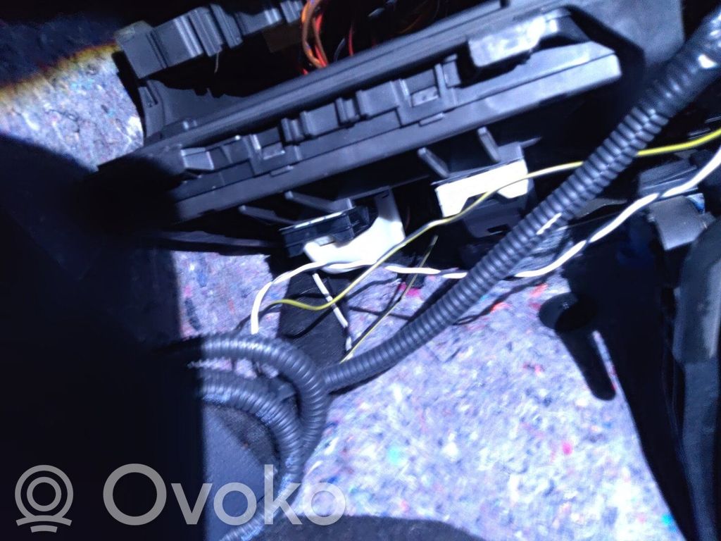 Volkswagen Polo V 6R Moduł / Sterownik komfortu 