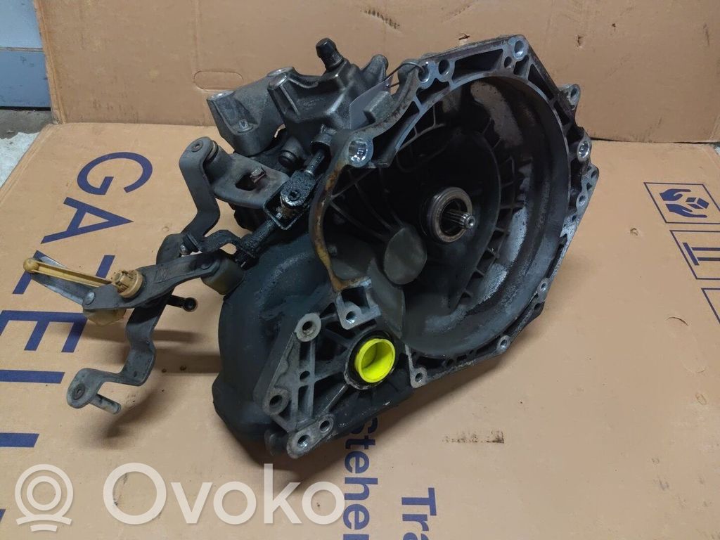 Opel Corsa E Cutie viteze manuală cu 5 trepte 
