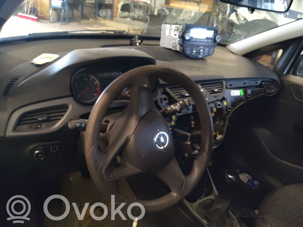 Opel Corsa E Panelė 