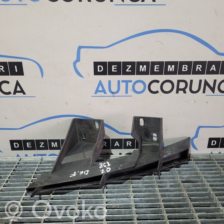 Front bumper mounting bracket