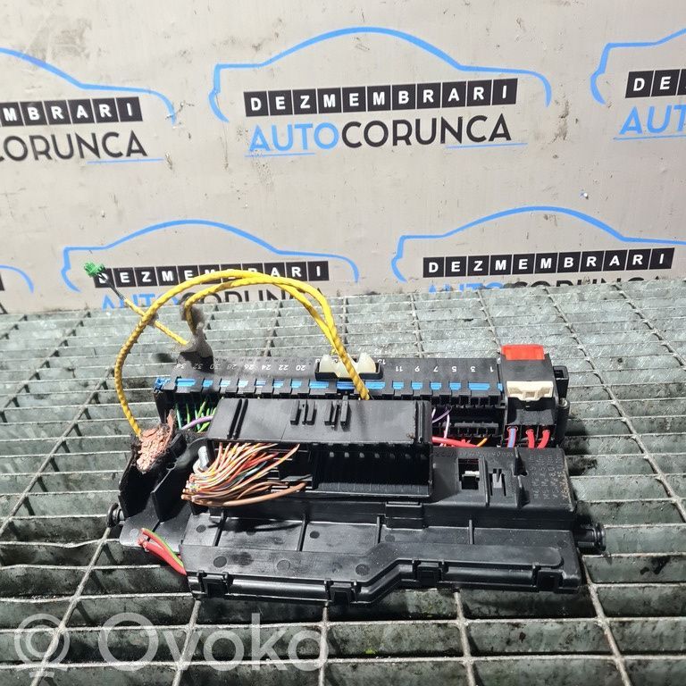 Fuse box set