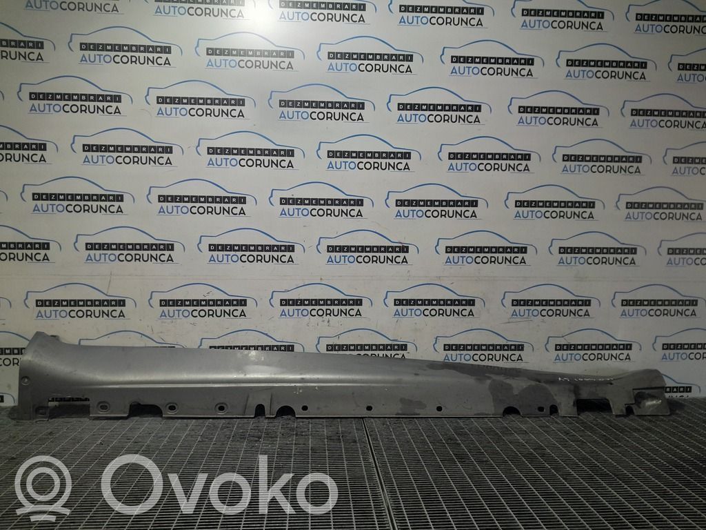 BMW X5 E70 Sill 