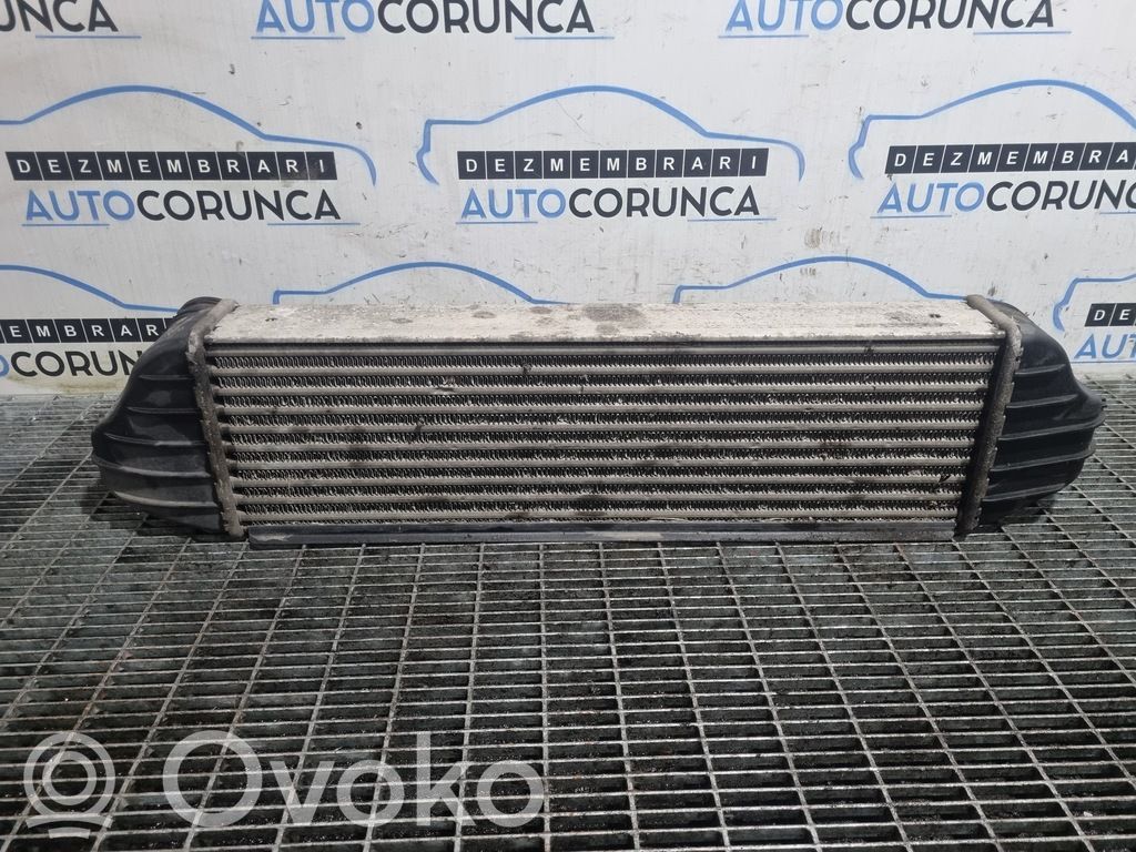 Starpdzesētāja radiators