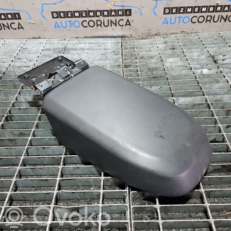 Ford Kuga I Armrest 