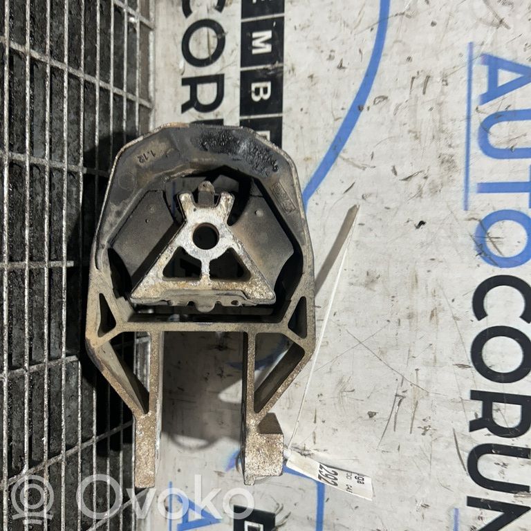 Ford Kuga I Engine mounting bracket 