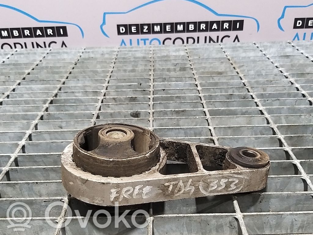 Hyundai Santa Fe Engine mounting bracket 