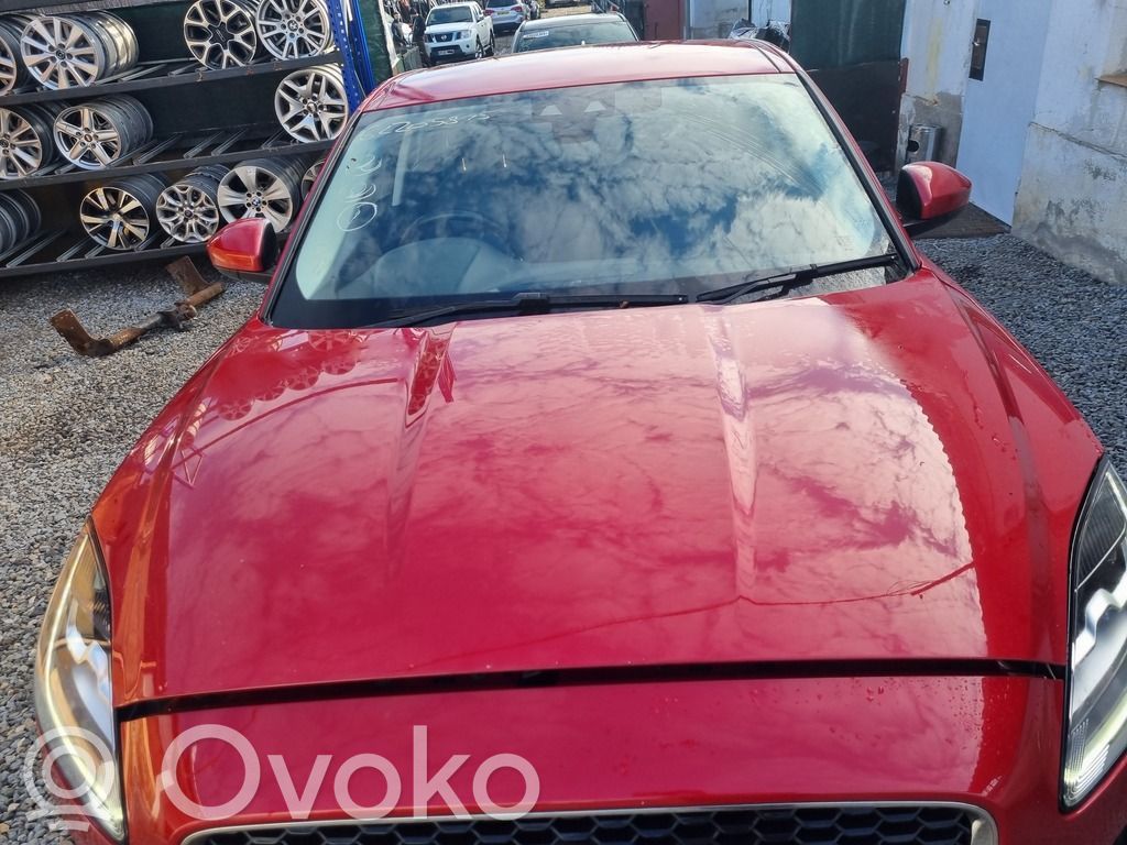 Jaguar E-Pace Dzinēja pārsegs (vāks) 