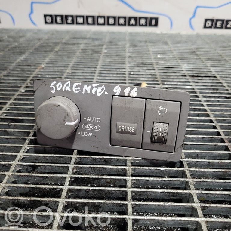 KIA Sorento Passenger airbag on/off switch 