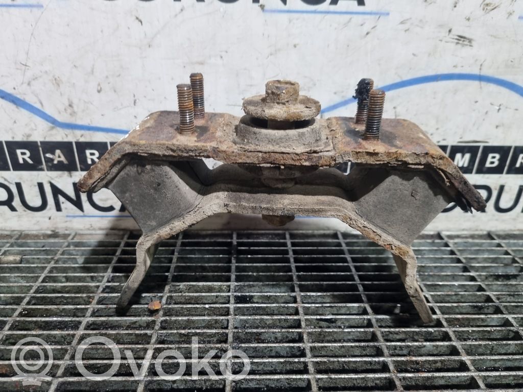 KIA Sorento Variklio tvirtinimo kronšteinas 
