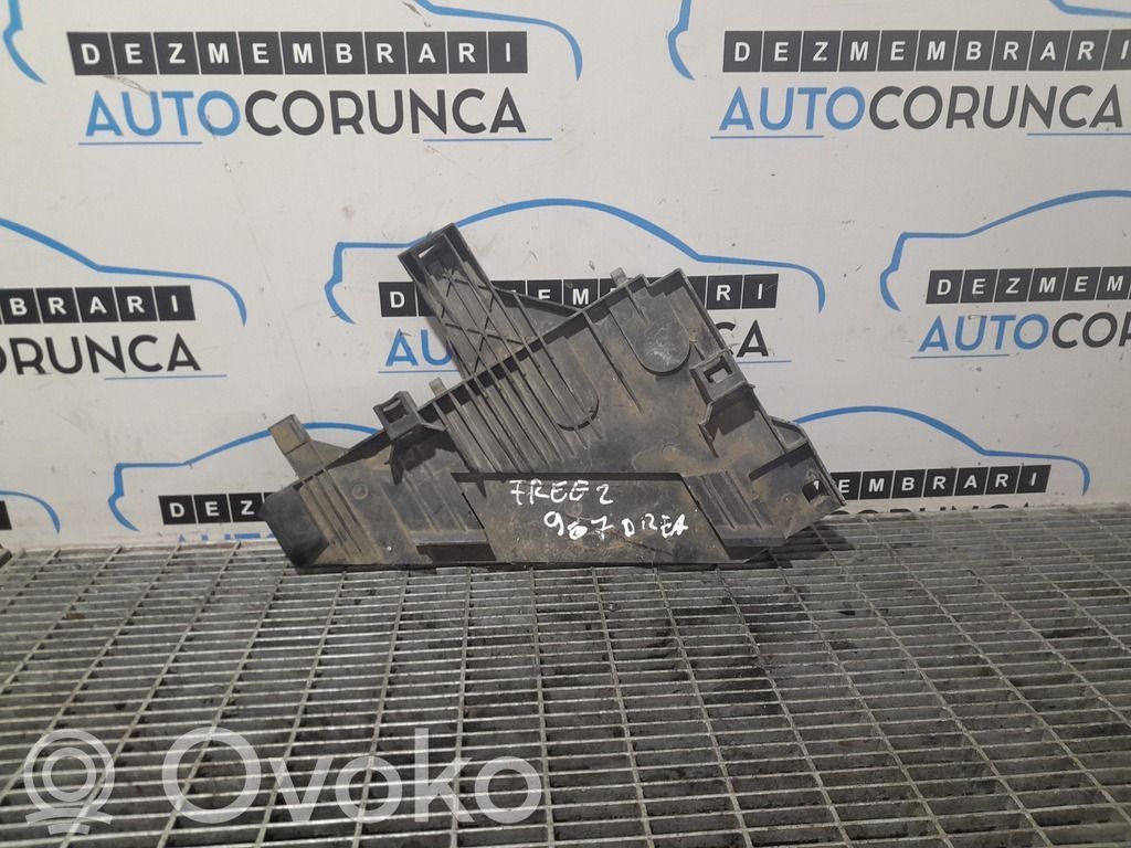 Land Rover Freelander 2 - LR2 Support phare frontale 