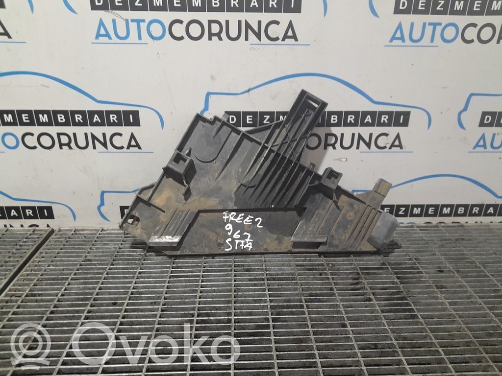 Land Rover Freelander 2 - LR2 Support phare frontale 
