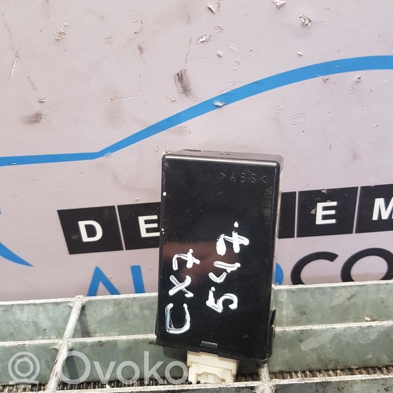 Other control units/modules   X1T43876M