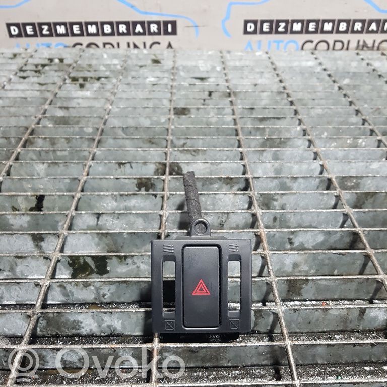 Multifunctional control switch/knob   KA4A66170