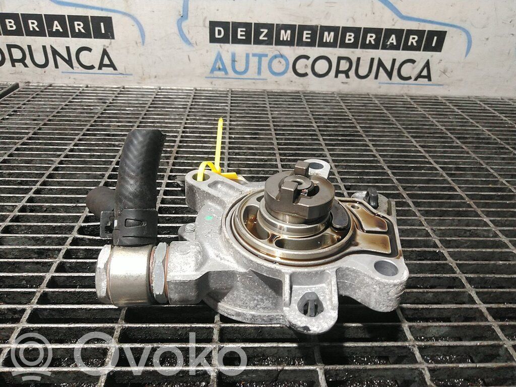 Mazda CX-3 Bomba de vacío 