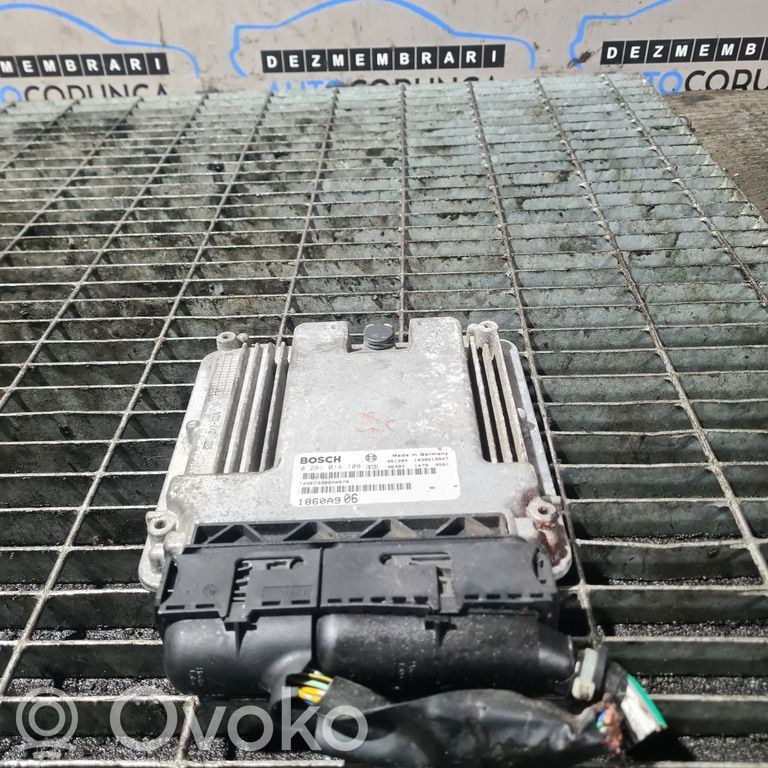 Unidad de control/módulo ECU del motor   0281014108,1860A906,1039S19947