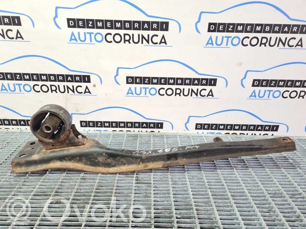 Gearbox mounting bracket
