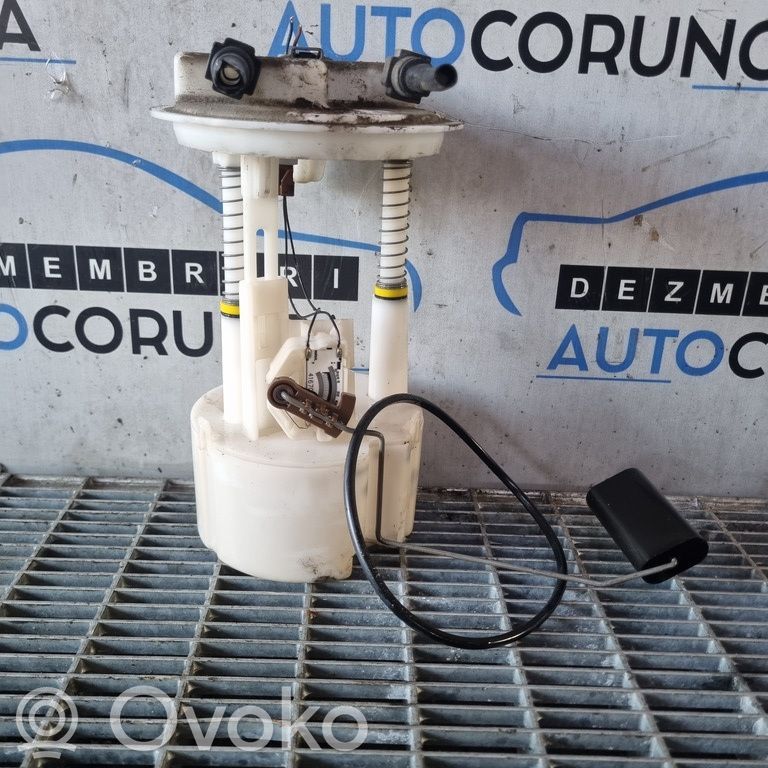 Nissan Juke I F15 Bomba interna de combustible 