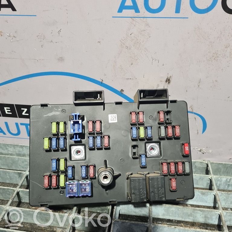 Fuse box set