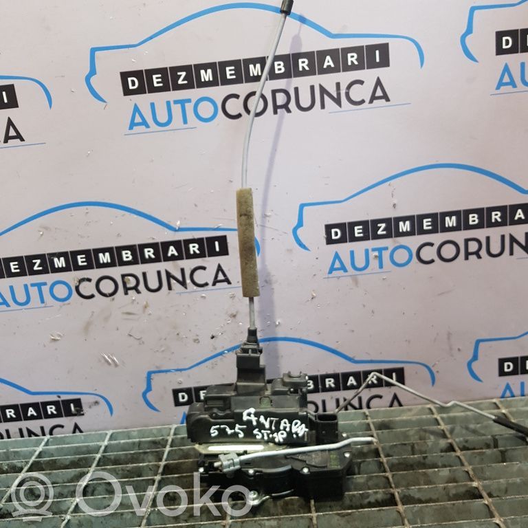 Cerradura de puerta trasera