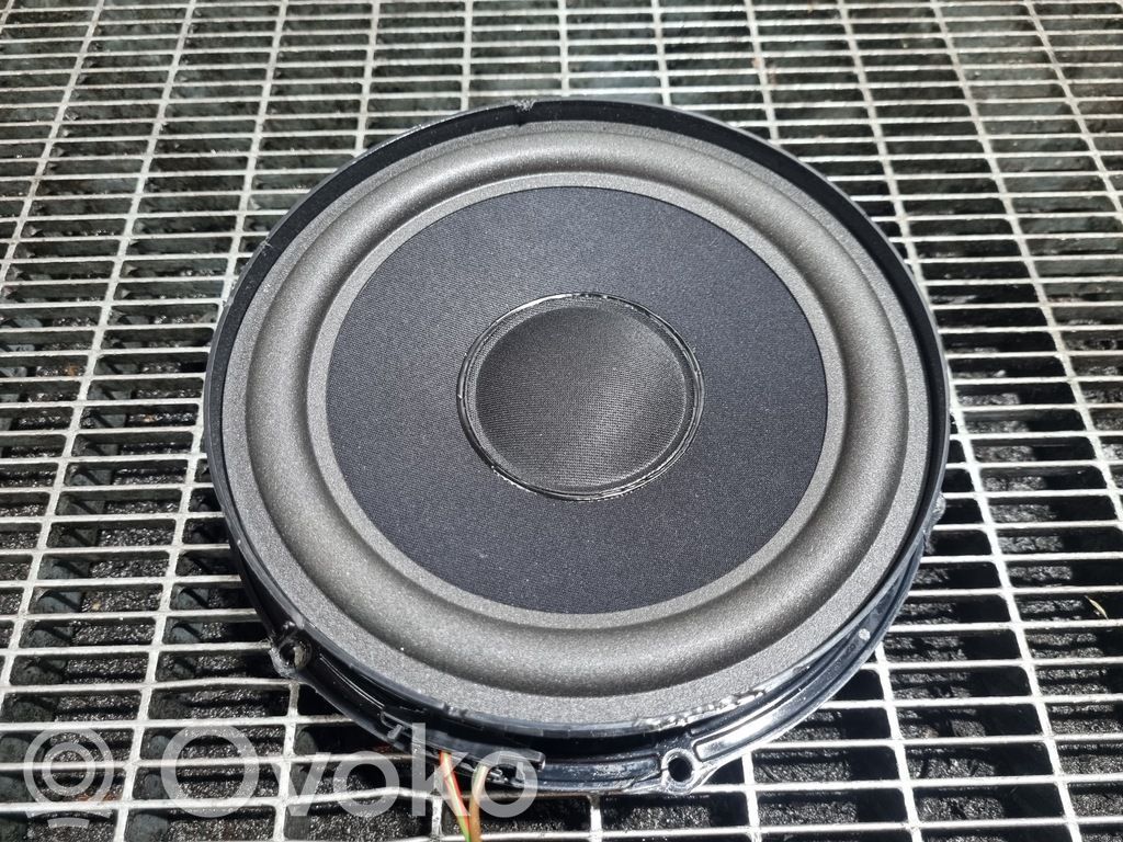 Altavoz de la puerta trasera