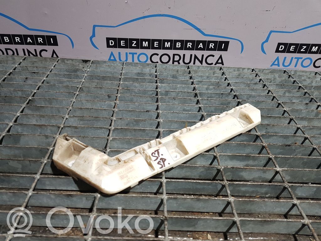Rear bumper mounting bracket